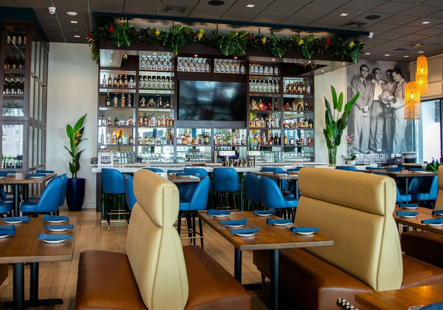 Padrino’s Cuban Restaurant Hallandale Beach Great Locations