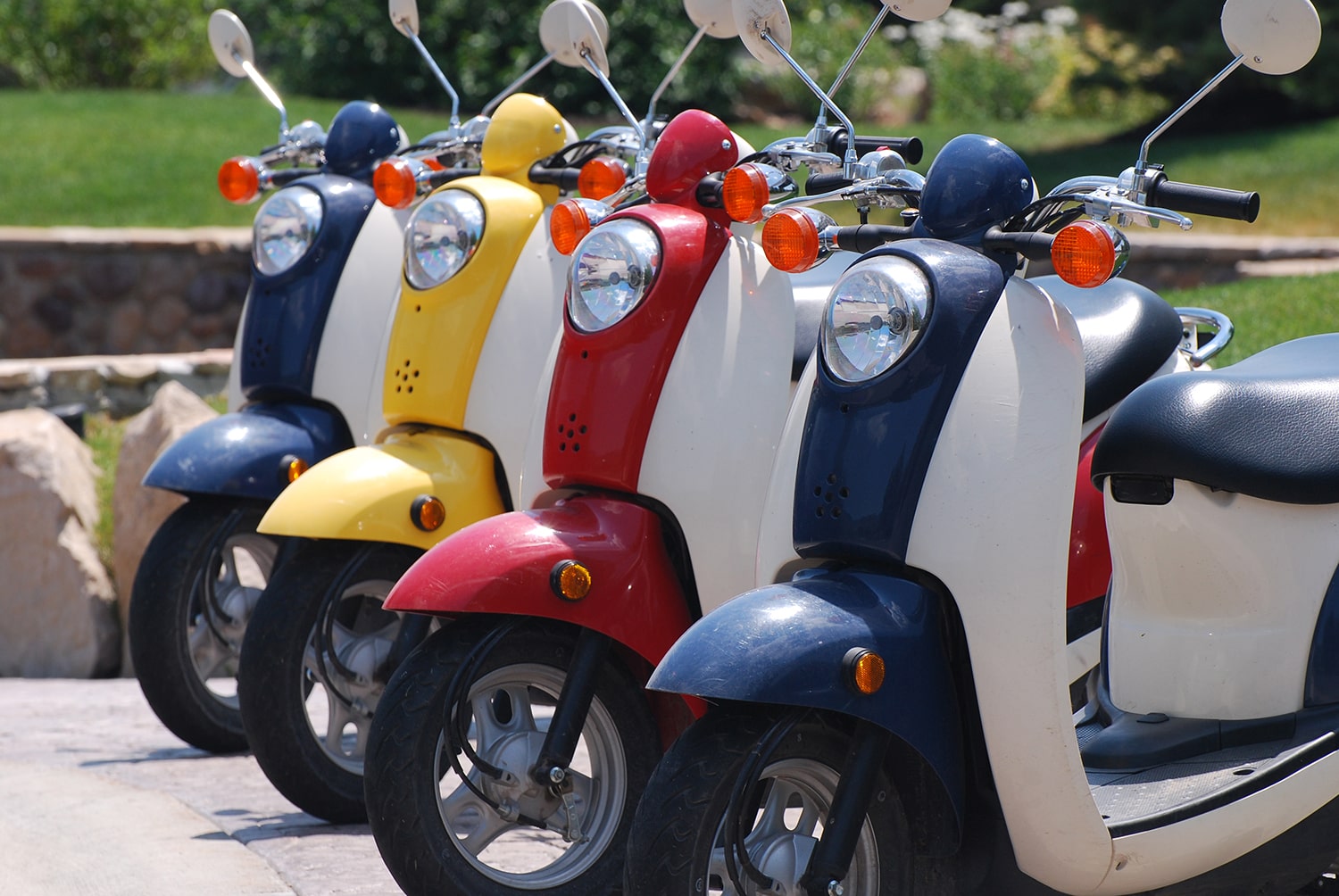Scooter / Cart / Bike / Jeep / Moke Rentals KW Great Locations