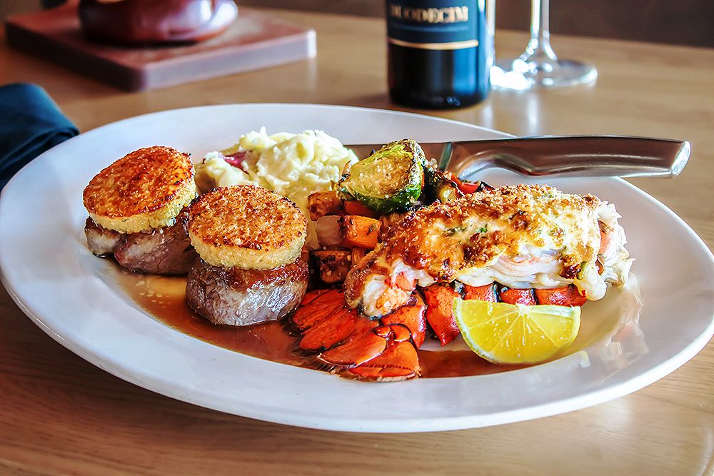 Cooper's Hawk Winery & Restaurant Dania